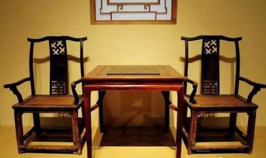 为儿女留下一套精美的红木家具